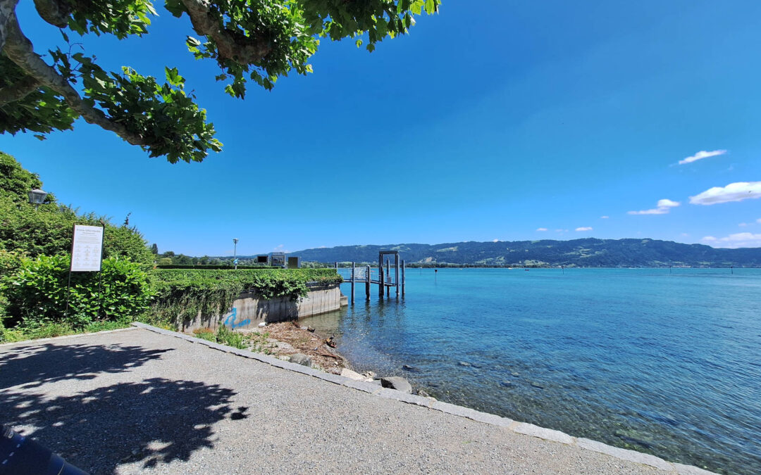 Baden in Lindau am Bodensee: Insel, freie Uferstellen und Strandbad Eichwald